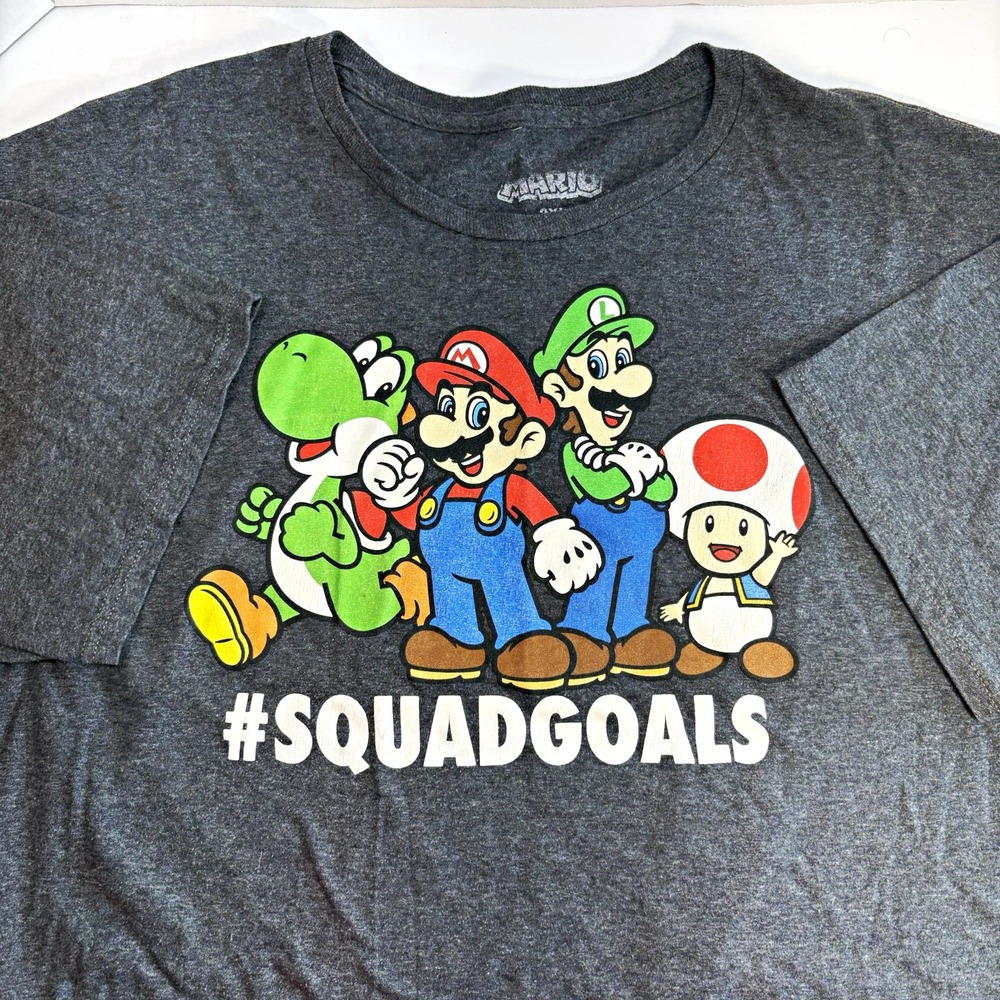 Nintendo Super Mario #SQUADGOALS Mario Luigi Yoshi Toad Graphic gray T-Shirt 2XL